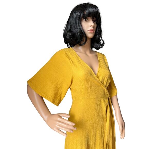 NWT urban outfitters yellow print wrap short sleeved dress size small - Picture 7 of 14